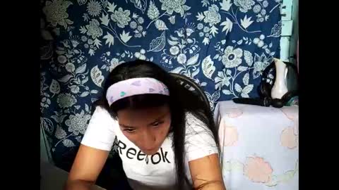 Lia online show from 05-28-26, 03:42