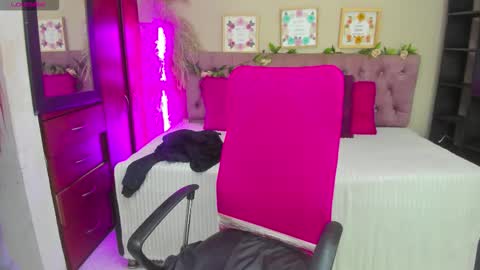 lia online show from 11-20-25, 08:30