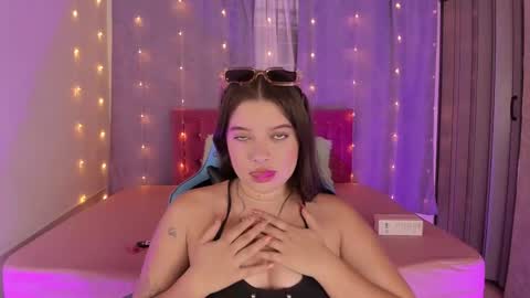 Snapshot of lia_little18 chatting on 01-26-25, 04:09 lia_little18 online show from 01-26-25, 04:09