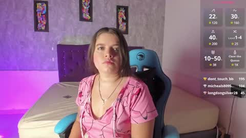 Snapshot of lia_little18 chatting on 02-16-25, 04:09 lia_little18 online show from 02-16-25, 04:09