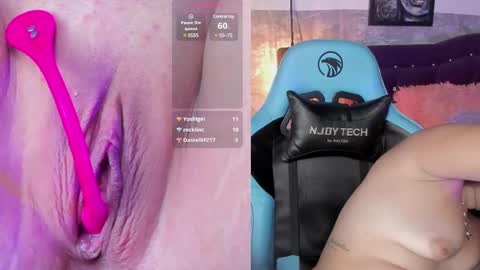 Snapshot of lia_little18 chatting on 03-01-25, 10:45 lia_little18 online show from 03-01-25, 10:45