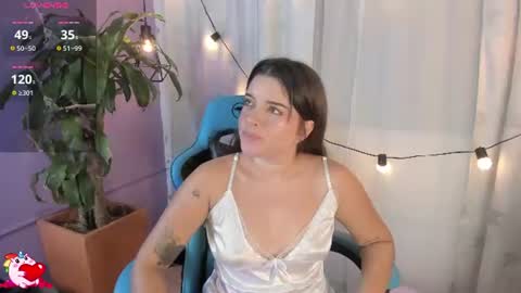 lia_little18 online show from 06-11-26, 12:32
