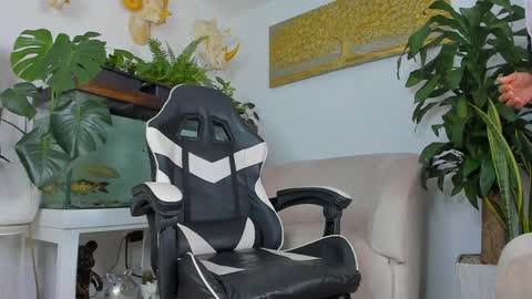 lia_lovelly online show from 04-05-26, 08:50