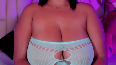 Snapshot of lia_mariana chatting on 06-08-26, 01:28 lia_mariana online show from 06-08-26, 01:28