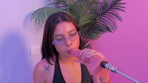 lia_owenss online show from 05-23-26, 07:29
