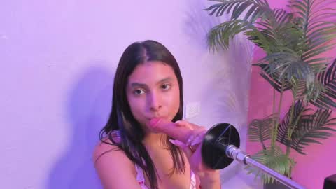 lia_owenss online show from 05-29-26, 09:02