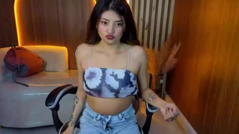 Snapshot of lia_queen_tx chatting on 07-05-26, 12:56 Online 1400 - 2100 online show from 07-05-26, 12:56