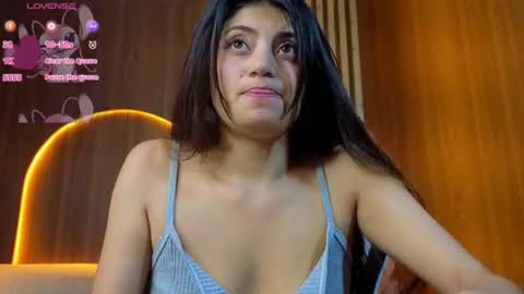 Snapshot of lia_queen_tx chatting on 07-07-26, 06:47 Online 1400 - 2100 online show from 07-07-26, 06:47