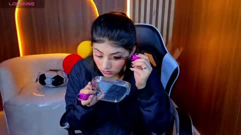 Snapshot of lia_queen_tx chatting on 07-12-26, 03:08 Online 1400 - 2100 online show from 07-12-26, 03:08