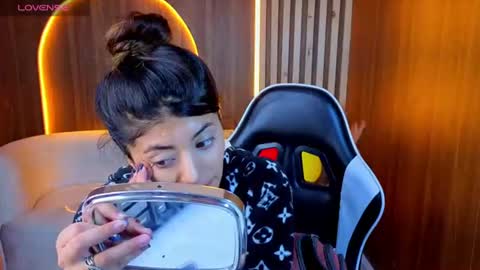 Snapshot of lia_queen_tx chatting on 07-14-26, 03:11 Online 1400 - 2100 online show from 07-14-26, 03:11