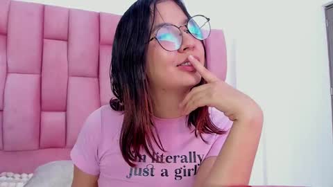lia_sarahi online show from 02-12-25, 04:55