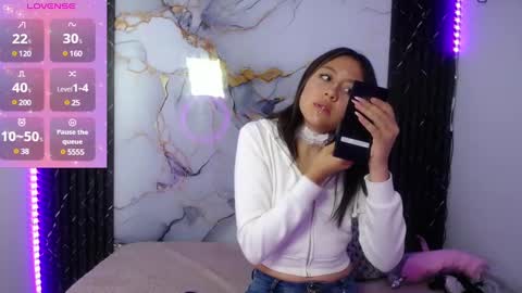 lia summer1 online show from 01-16-25, 12:42