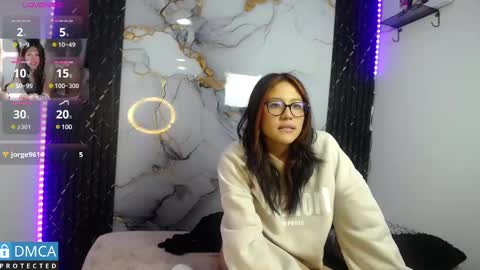 lia summer1 online show from 02-17-25, 07:31
