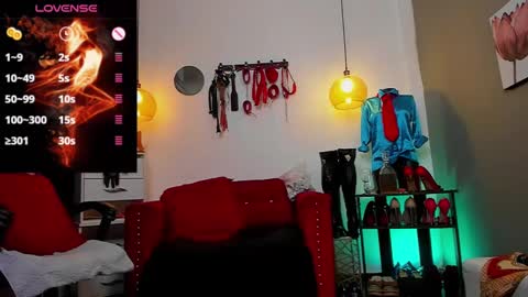 Snapshot of lia_taylorr1 chatting on 03-10-25, 12:37 Lia Taylor online show from 03-10-25, 12:37