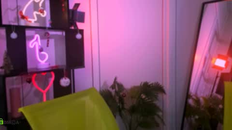 lia_winn online show from 01-13-26, 06:18