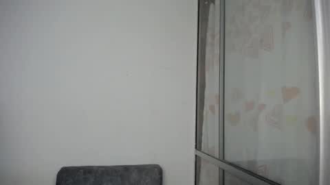 Snapshot of liaa_angel069 chatting on 10-20-25, 02:01 Lia online show from 10-20-25, 02:01