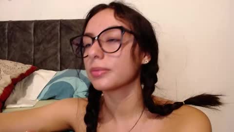   lia  online show from 12-11-24, 01:05