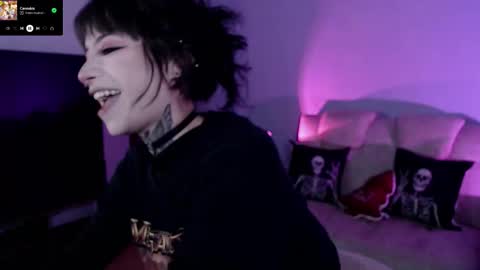 Liaa  online show from 11-28-25, 02:14