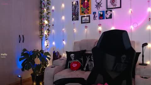 Liaa  online show from 03-21-26, 02:16