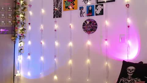 Liaa  online show from 05-15-26, 10:50