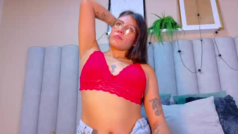 L I A   online show from 04-27-26, 02:42