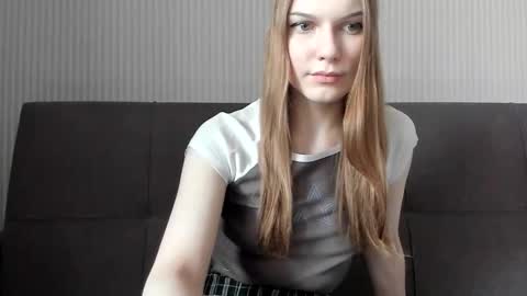 Snapshot of liabanny chatting on 04-30-26, 01:06 Julia online show from 04-30-26, 01:06