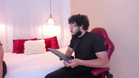 Lia Bell online show from 07-28-26, 12:01