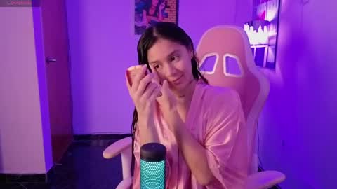 Snapshot of liabutera chatting on 03-23-26, 08:57 Lia Butera online show from 03-23-26, 08:57