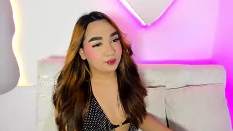 La  online show from 07-25-26, 03:59