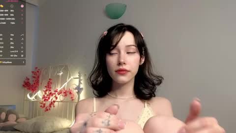Lia  online show from 05-29-26, 11:41