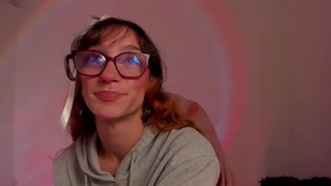 Snapshot of liahilton_ chatting on 12-04-25, 10:02 lh6 9c online show from 12-04-25, 10:02