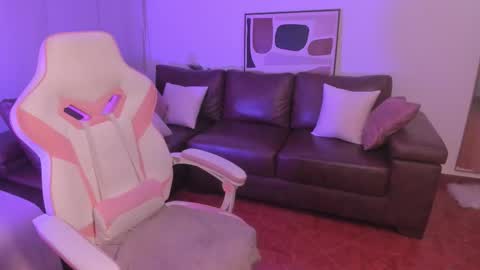 Liah online show from 03-20-26, 01:54