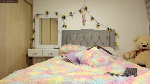 Lia  online show from 02-13-25, 04:00