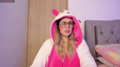 Lia  online show from 09-09-25, 02:00