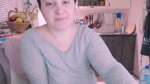 Snapshot of liahsofty chatting on 02-05-25, 04:47 miss Lia colection for travel online show from 02-05-25, 04:47
