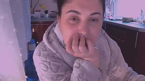 Snapshot of liahsofty chatting on 02-22-26, 09:02 miss Lia colection for travel online show from 02-22-26, 09:02