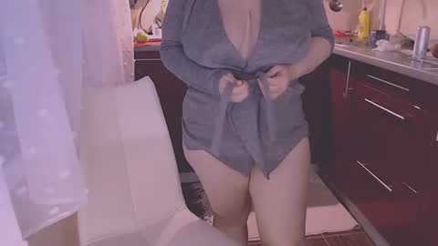 Snapshot of liahsofty chatting on 07-12-26, 02:24 miss Lia colection for travel online show from 07-12-26, 02:24