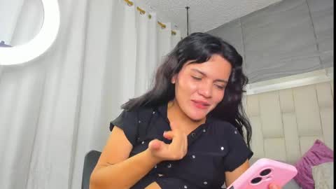 Lia online show from 05-19-26, 01:56