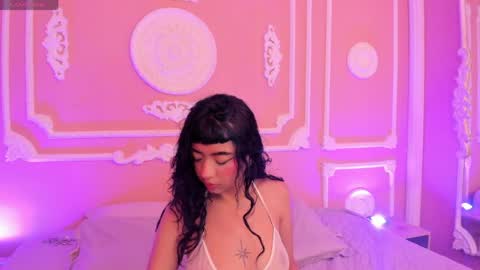 Lia lovet online show from 05-12-26, 08:17