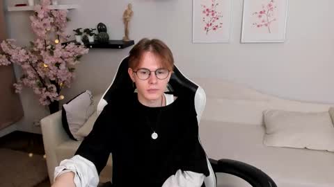 LIAM online show from 03-21-26, 05:34