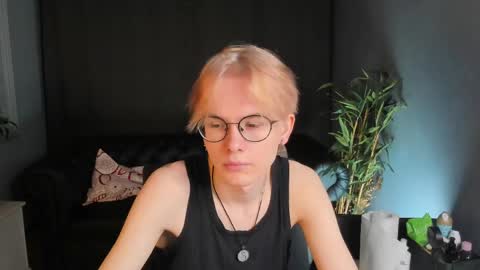 LIAM online show from 04-16-26, 05:30