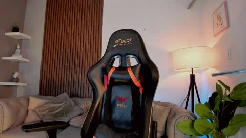 Liam Collins online show from 09-12-25, 11:43