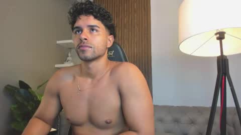 Liam Collins online show from 04-11-26, 11:47