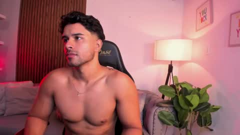 Liam Collins online show from 05-08-26, 12:10