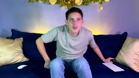 Liam online show from 12-29-24, 12:09