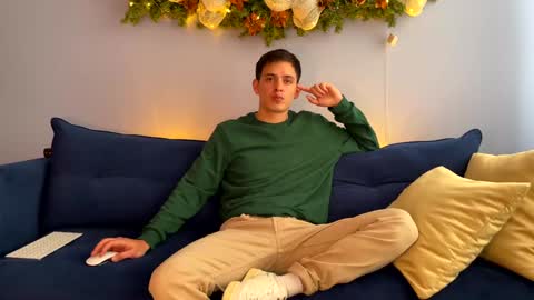 Liam online show from 12-29-24, 05:12