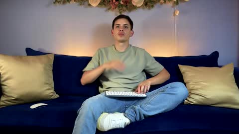 Liam online show from 12-31-24, 03:55