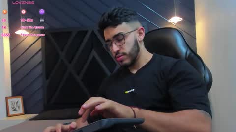 LIAM KLEIN online show from 10-17-25, 11:24