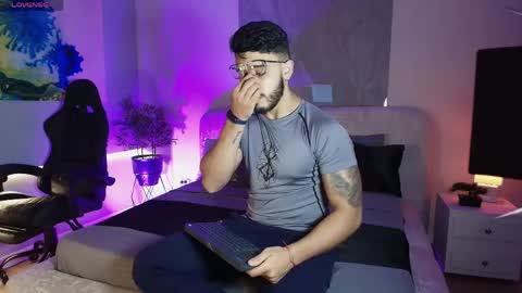 LIAM KLEIN online show from 05-20-26, 11:16