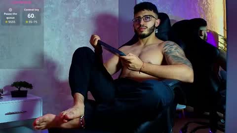 LIAM KLEIN online show from 05-24-26, 03:39